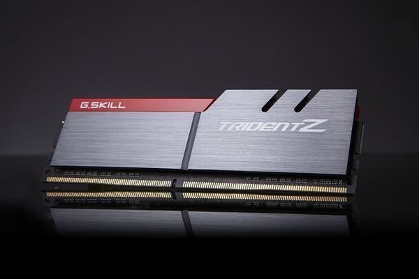 Desktop Computer RYZEN 7 1800 X/ 16GB DDR4/ 2TB HDD/ SSD 250GB/ ZOTAC GeForce GTX 1080 8GB DDR5 D.F